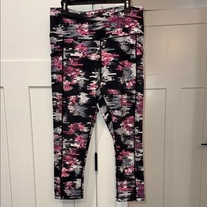 Reebok Black and Pink Abstract Leggings